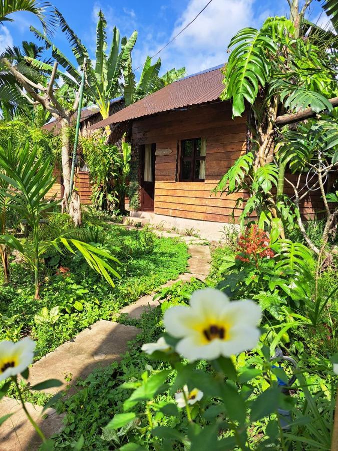 Happy Farm Tien Giang Homestay My Tho Exterior photo